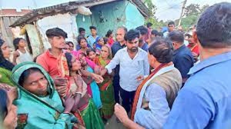 मुजफ्फरपुर नाव हादसा: विजय सिन्हा पर लोगों का गुस्सा, घेरकर रास्ता बंद किया