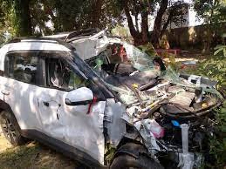 नवादा: सड़क दुर्घटना में युवक की मौत